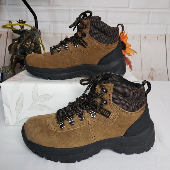 hiking boots size 5.5